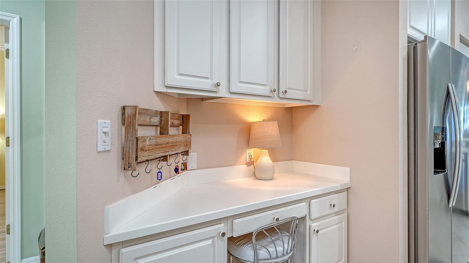 Image 19 of 58 For 291 Hidden Bay Drive 102