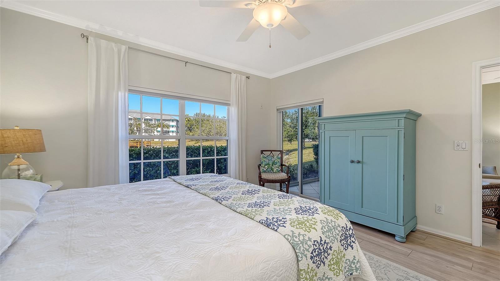 Image 21 of 58 For 291 Hidden Bay Drive 102