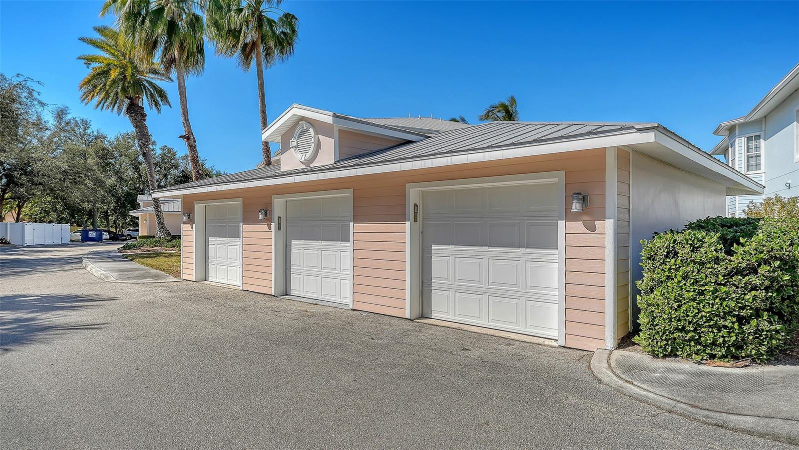 Image 32 of 58 For 291 Hidden Bay Drive 102