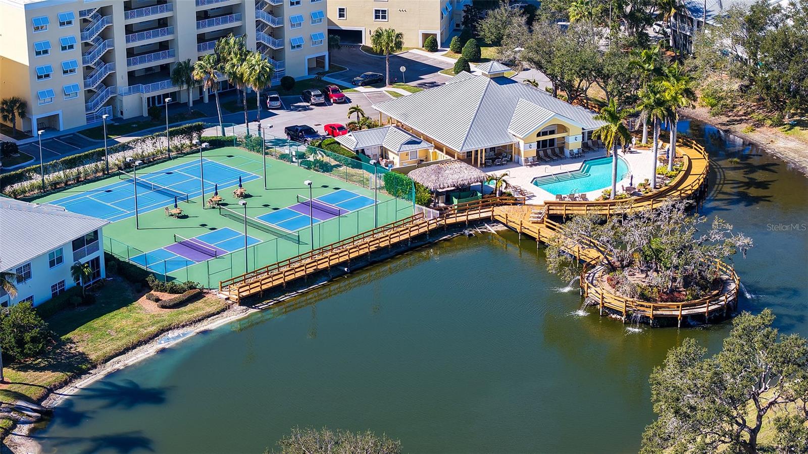 Image 35 of 58 For 291 Hidden Bay Drive 102