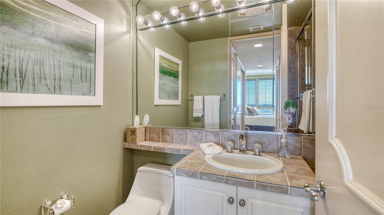 Image 29 of 45 For 3030 Grand Bay Boulevard 394