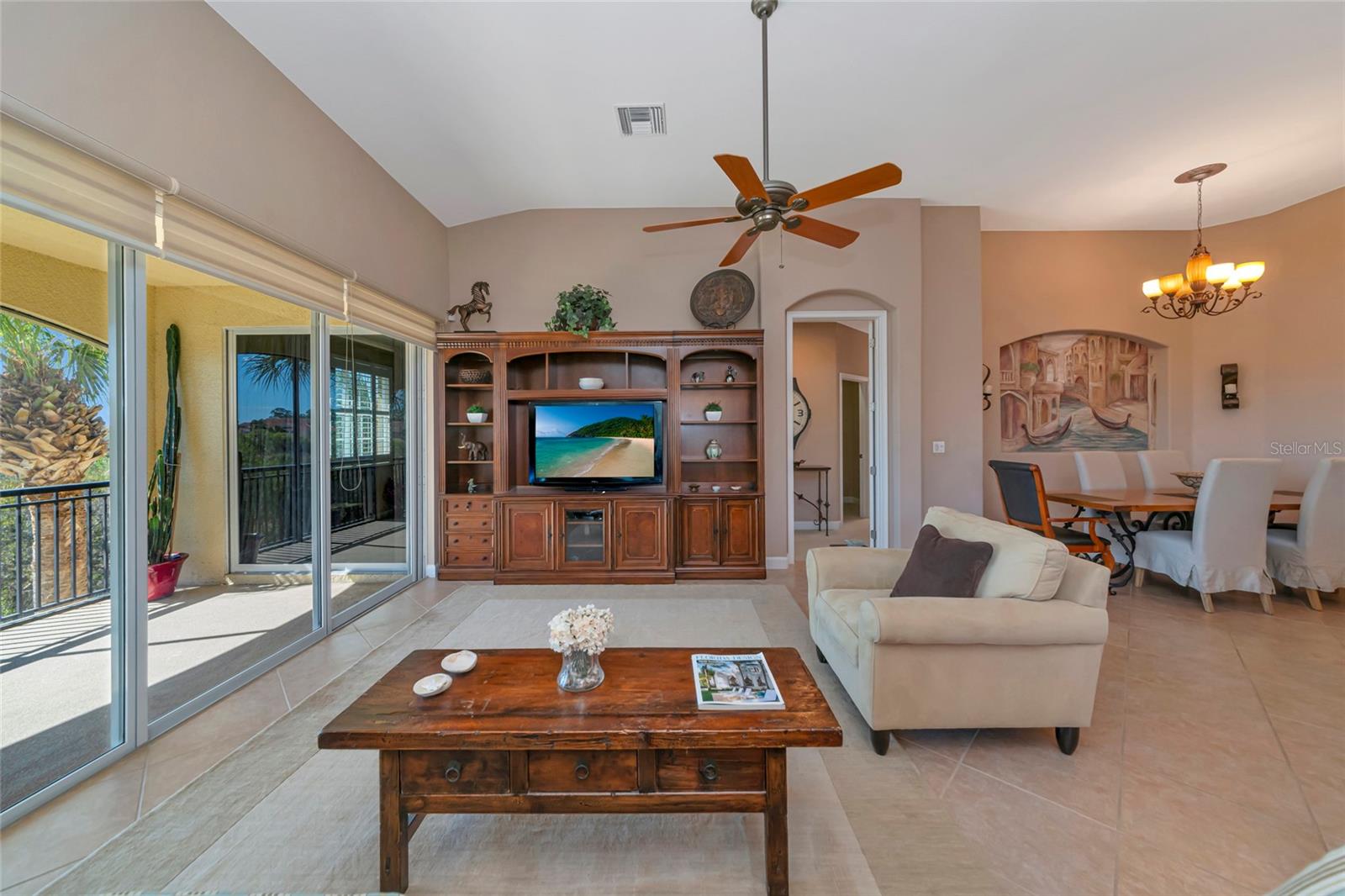 Image 14 of 87 For 206 Bella Vista Terrace 29c