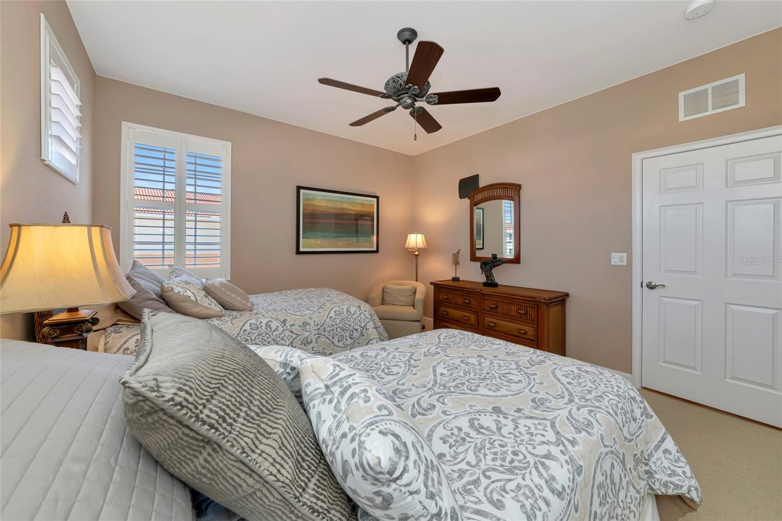 Image 34 of 87 For 206 Bella Vista Terrace 29c