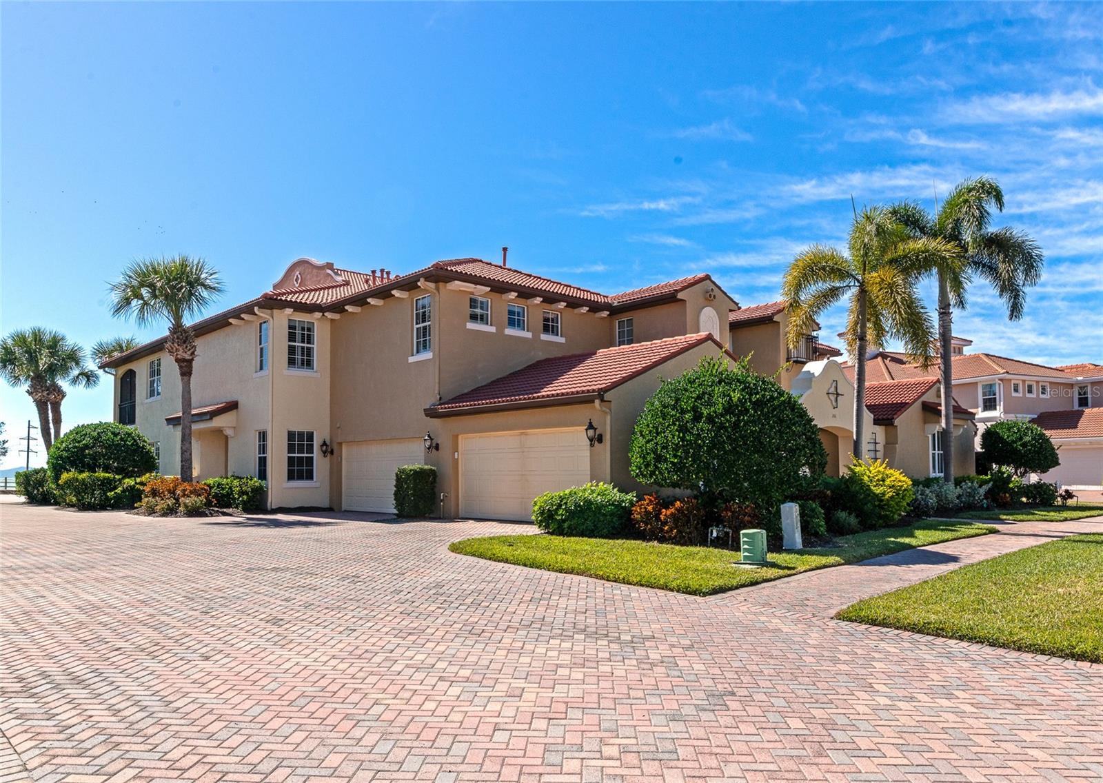 Image 72 of 87 For 206 Bella Vista Terrace 29c