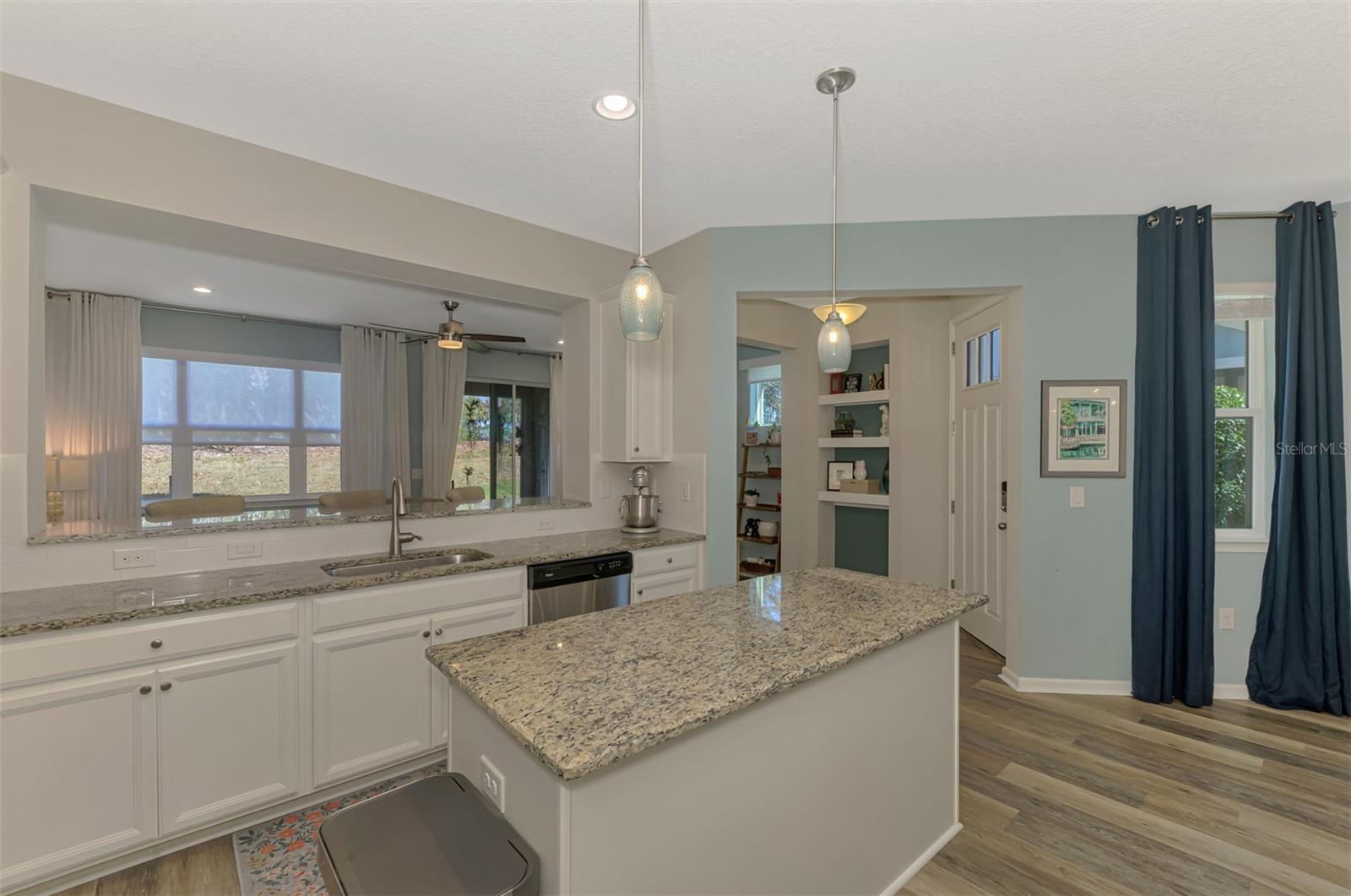 Image 18 of 65 For 12369 Trailhead Drive