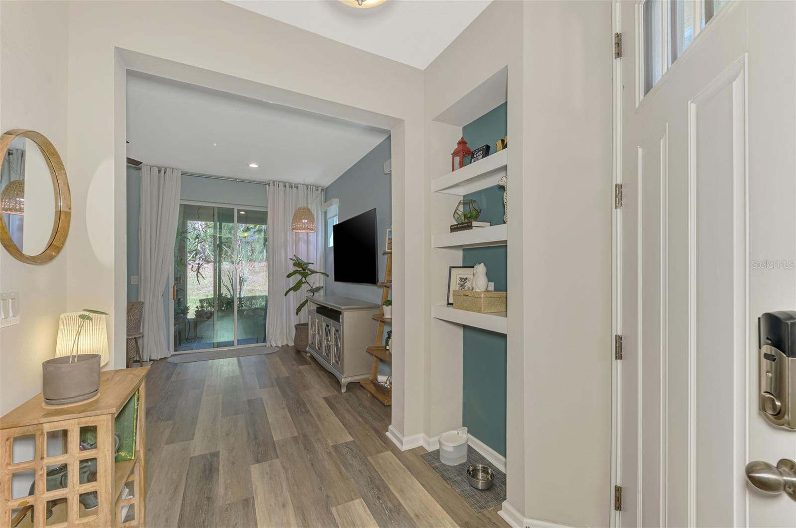 Image 4 of 65 For 12369 Trailhead Drive