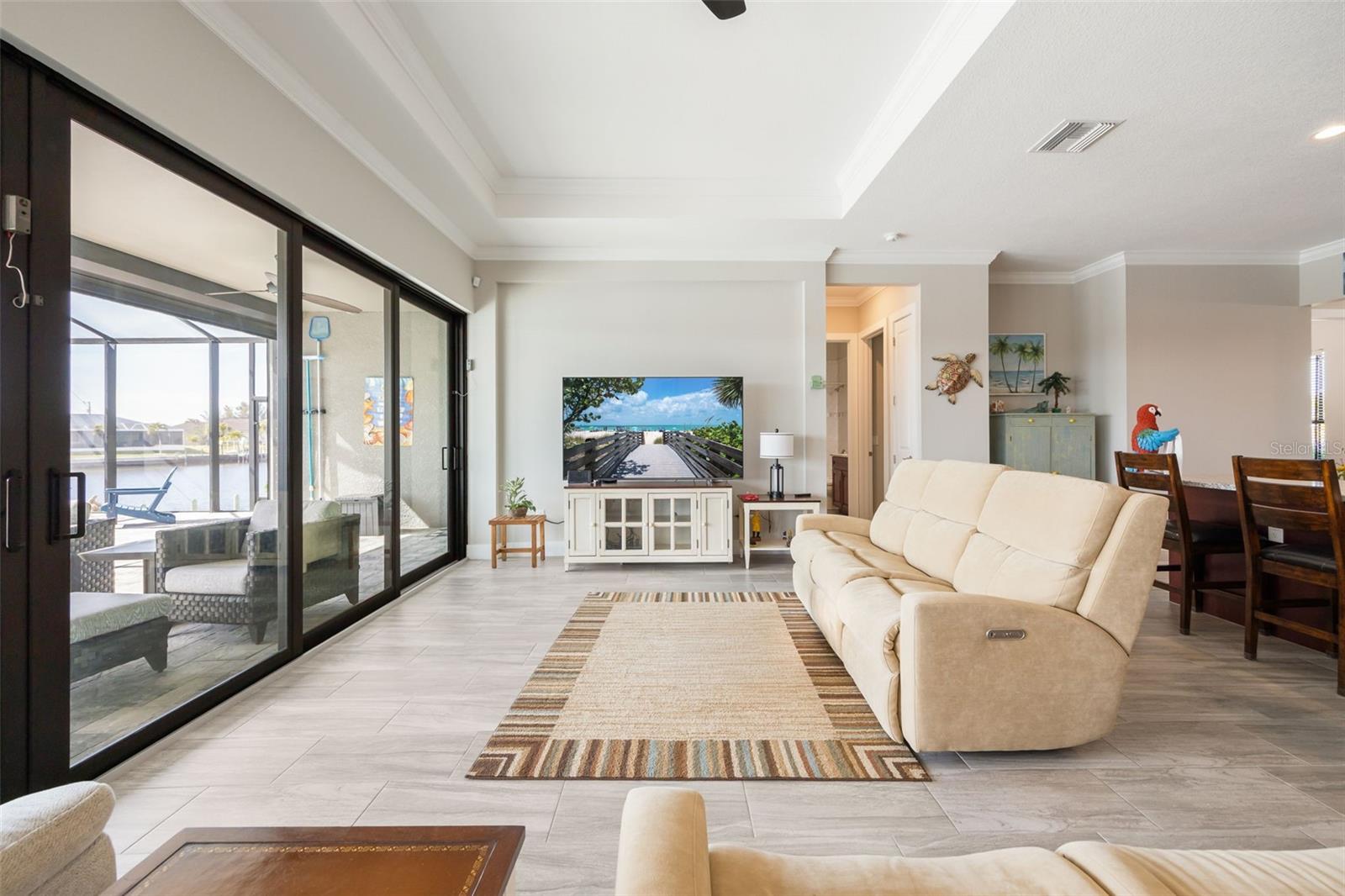 Image 22 of 52 For 4214 39th Lane