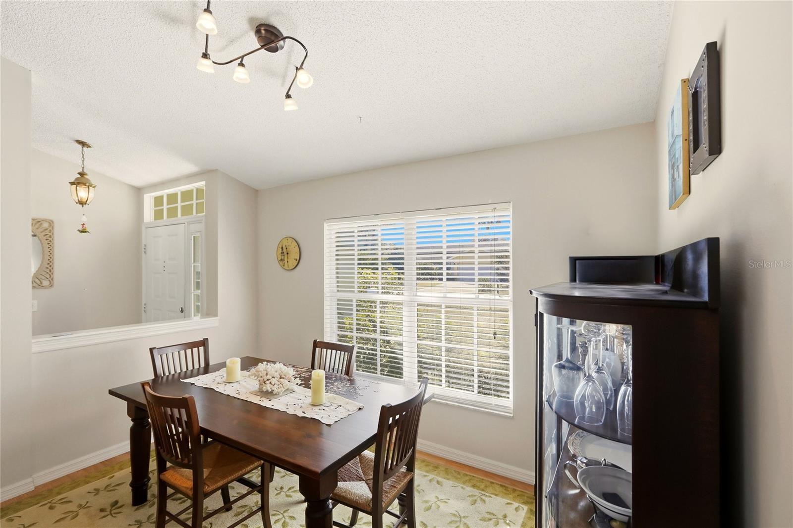 Image 12 of 49 For 4841 9th Avenue E