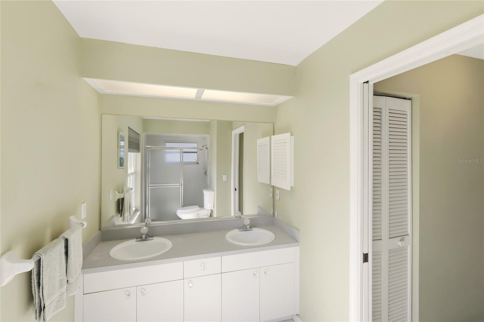 Image 30 of 49 For 4841 9th Avenue E