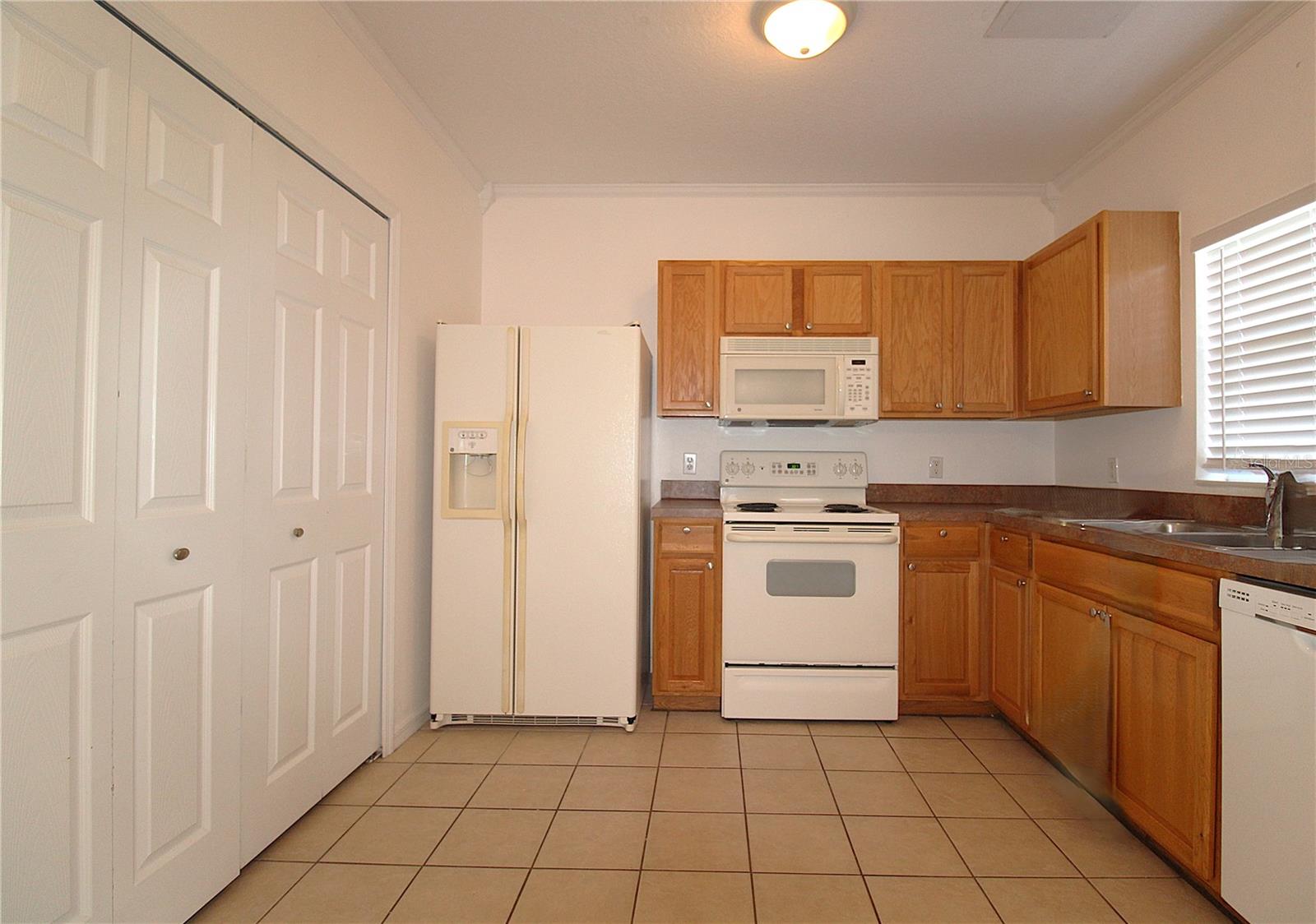 Image 2 of 22 For 6209 Flagfish Court 102