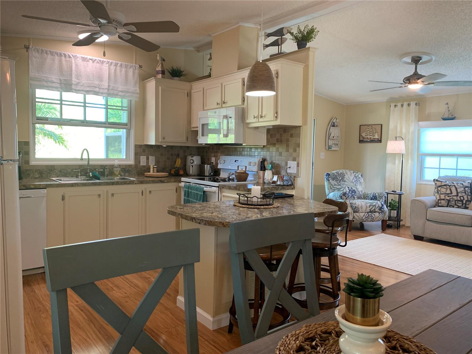 Image 11 of 44 For 8304 Princess Court