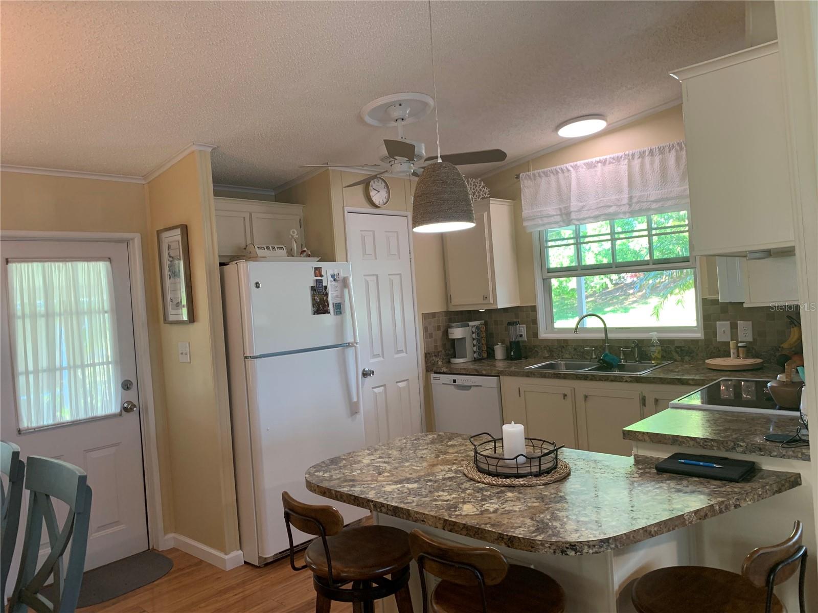 Image 16 of 44 For 8304 Princess Court