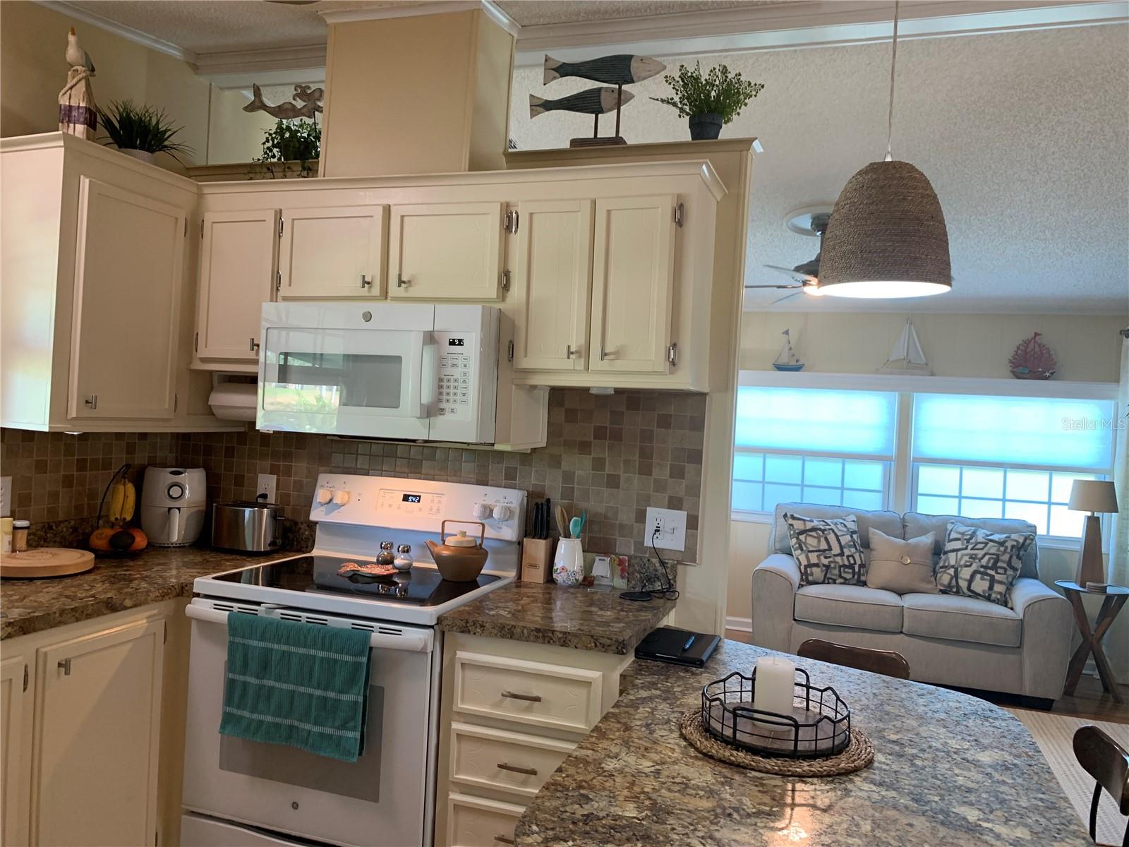 Image 17 of 44 For 8304 Princess Court