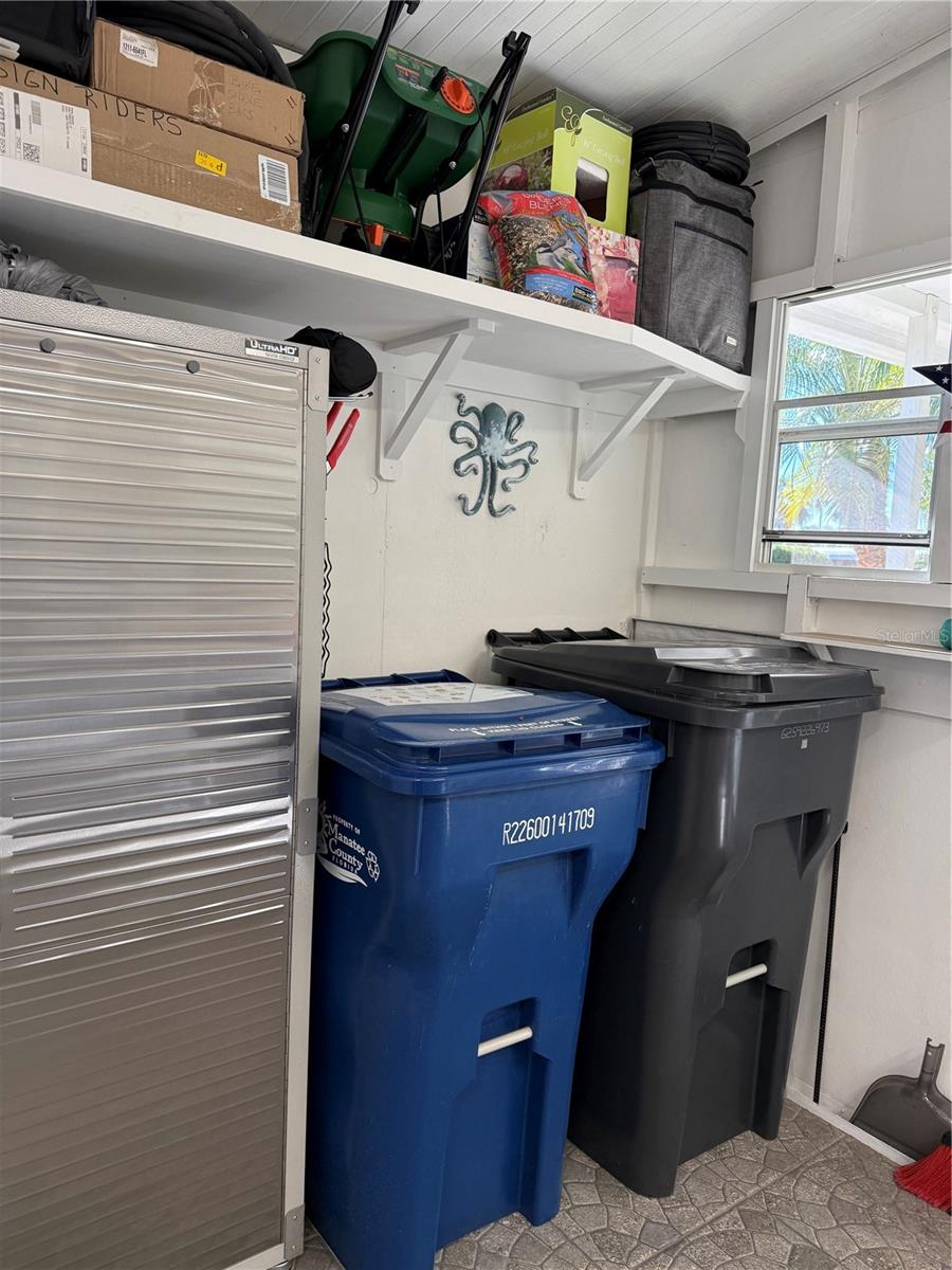 Image 32 of 44 For 8304 Princess Court