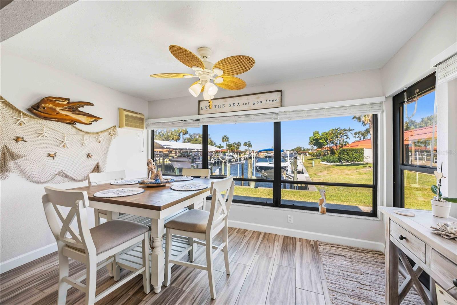 Image 12 of 67 For 9606 Valencia Cove