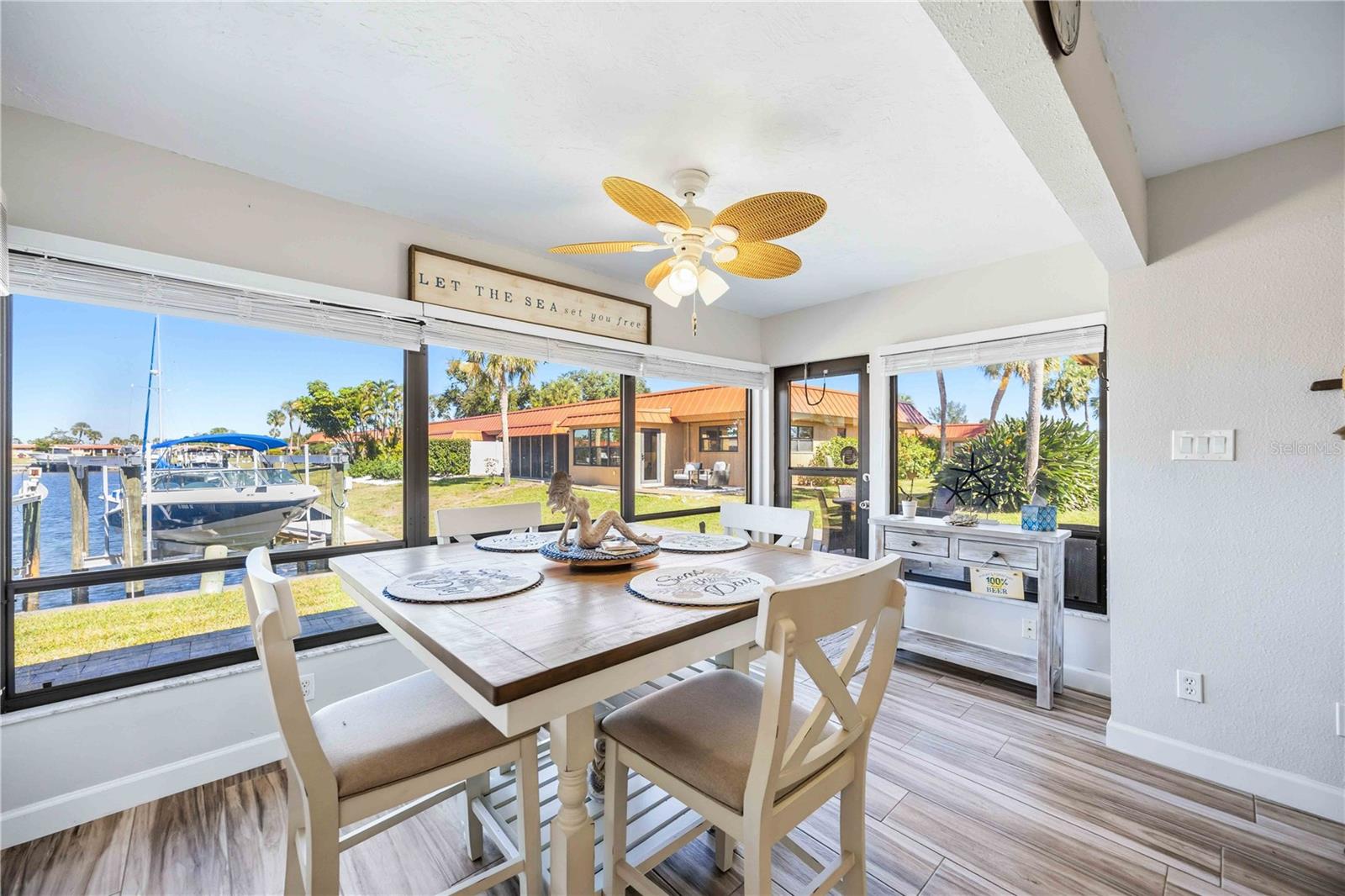 Image 14 of 67 For 9606 Valencia Cove