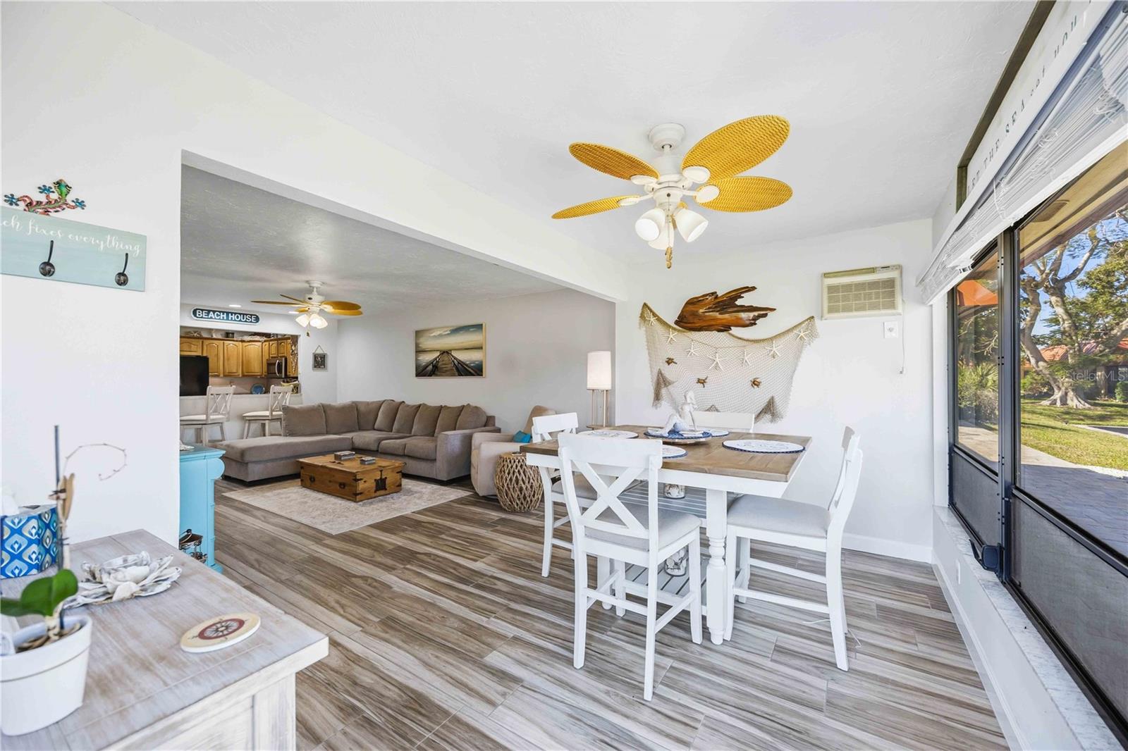 Image 15 of 67 For 9606 Valencia Cove