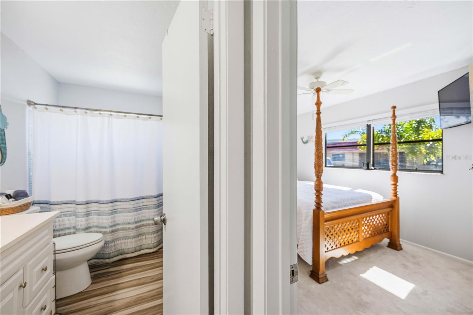 Image 27 of 67 For 9606 Valencia Cove