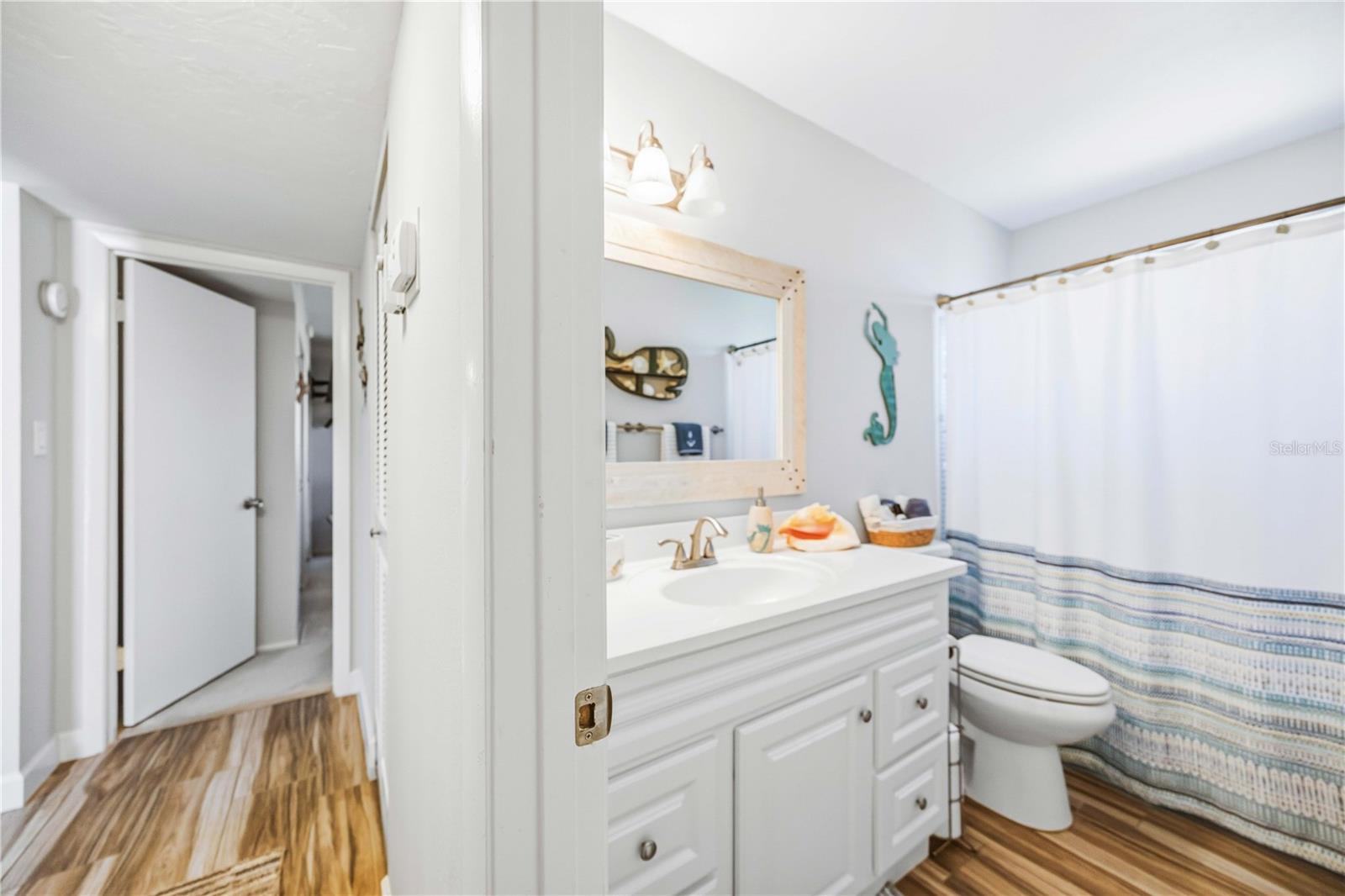 Image 31 of 67 For 9606 Valencia Cove