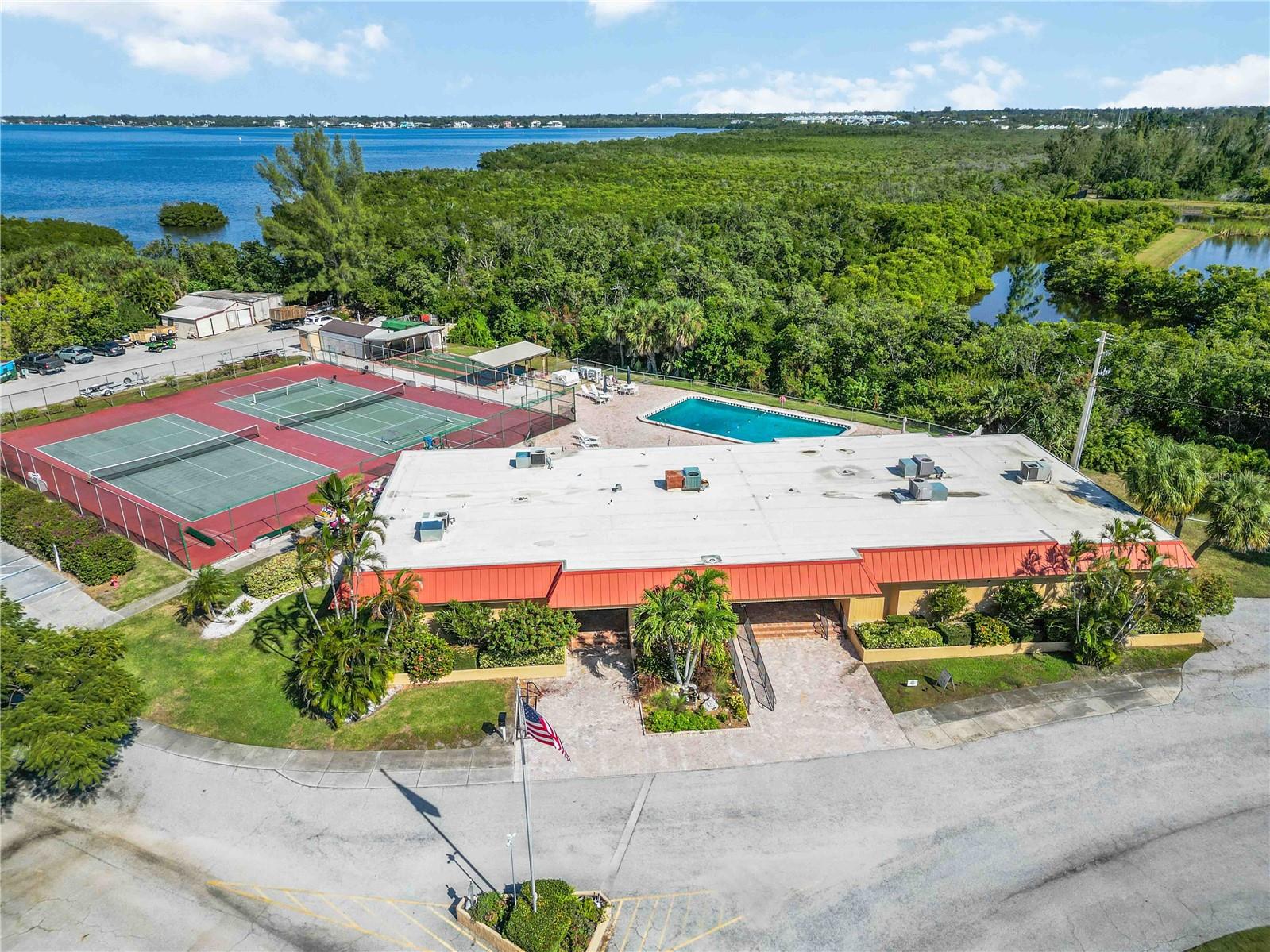 Image 37 of 67 For 9606 Valencia Cove