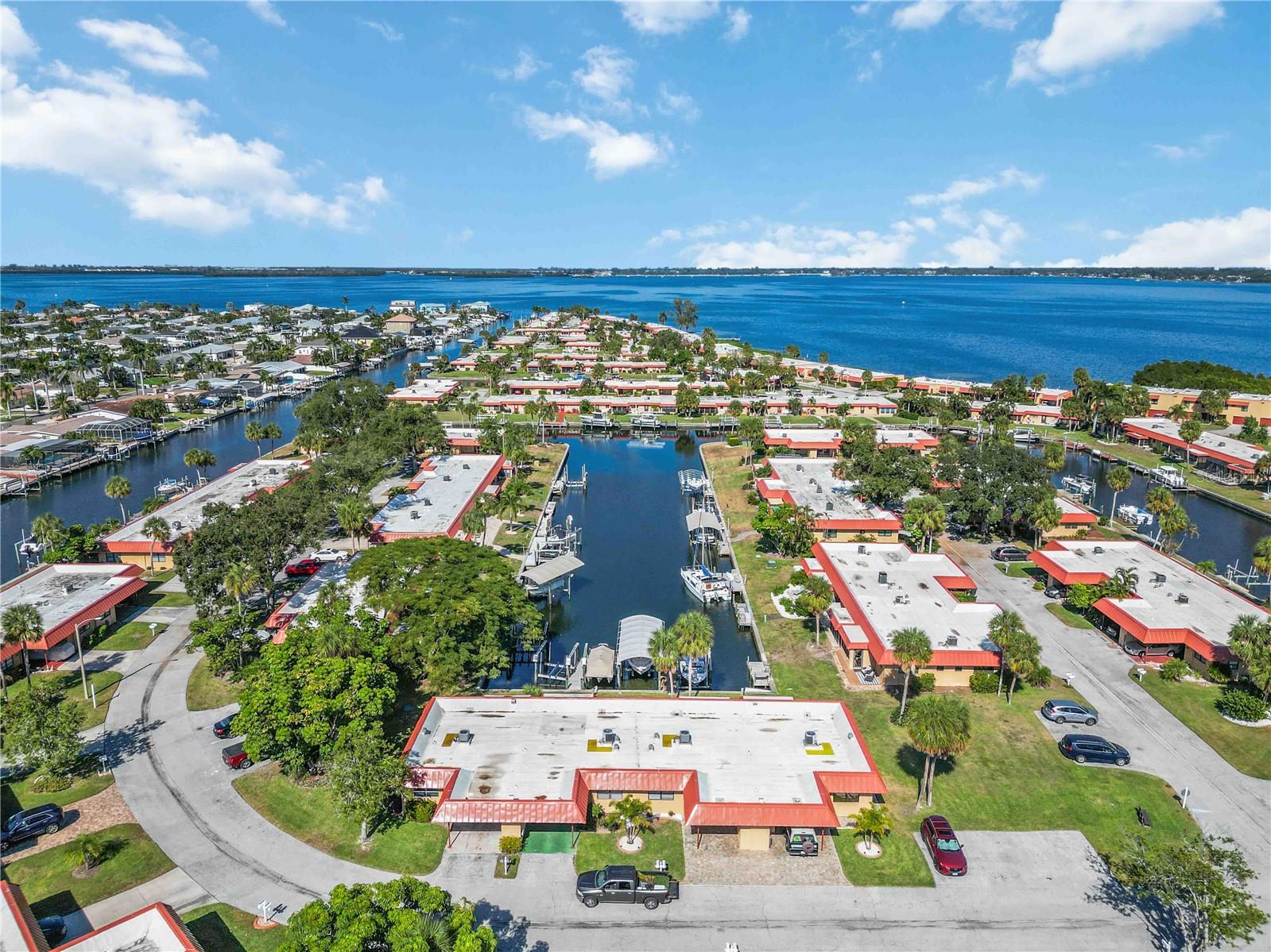 Image 55 of 67 For 9606 Valencia Cove