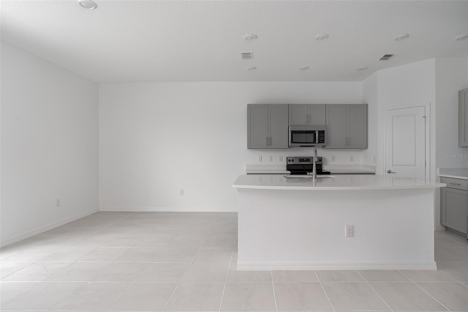 Image 3 of 29 For 11787 Glenside Terrace