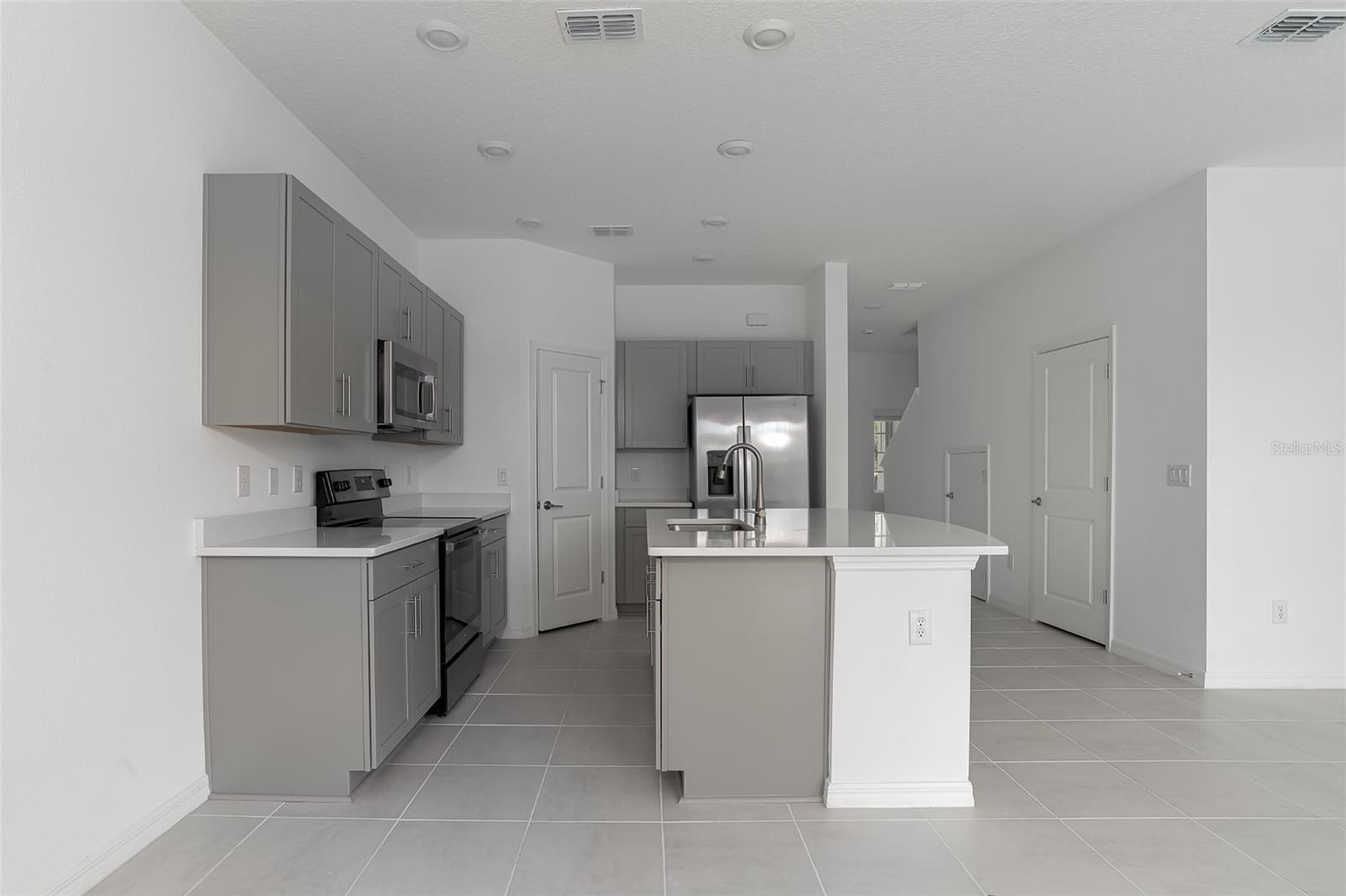 Image 5 of 29 For 11787 Glenside Terrace