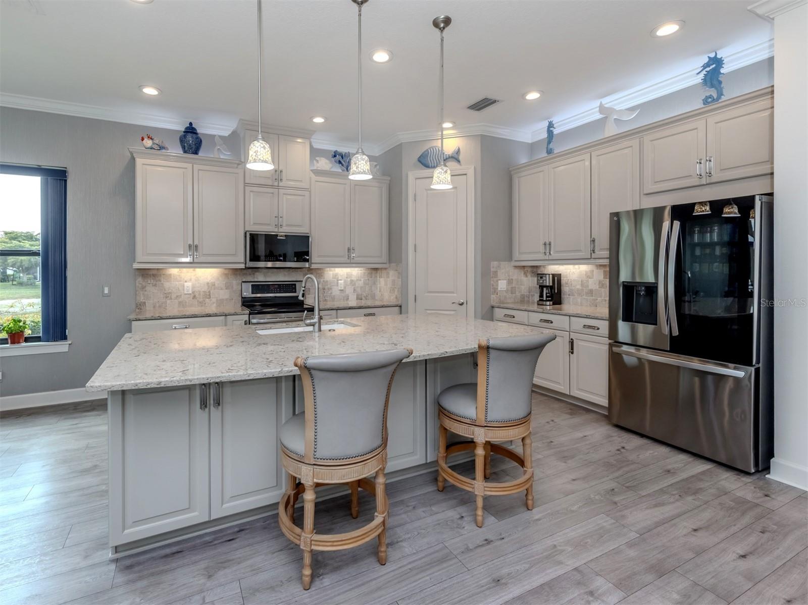 Image 10 of 54 For 5573 Semolino Street