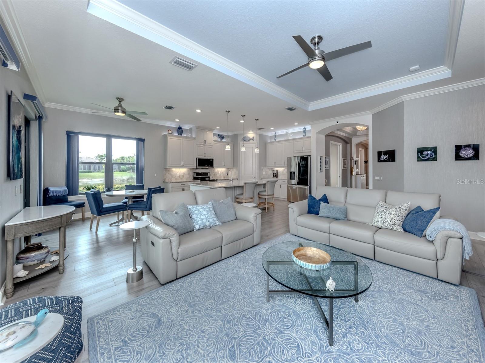 Image 4 of 54 For 5573 Semolino Street