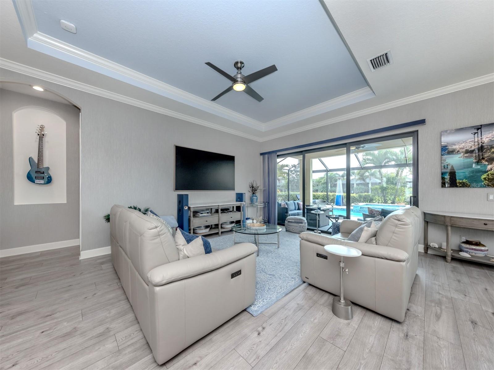 Image 6 of 54 For 5573 Semolino Street