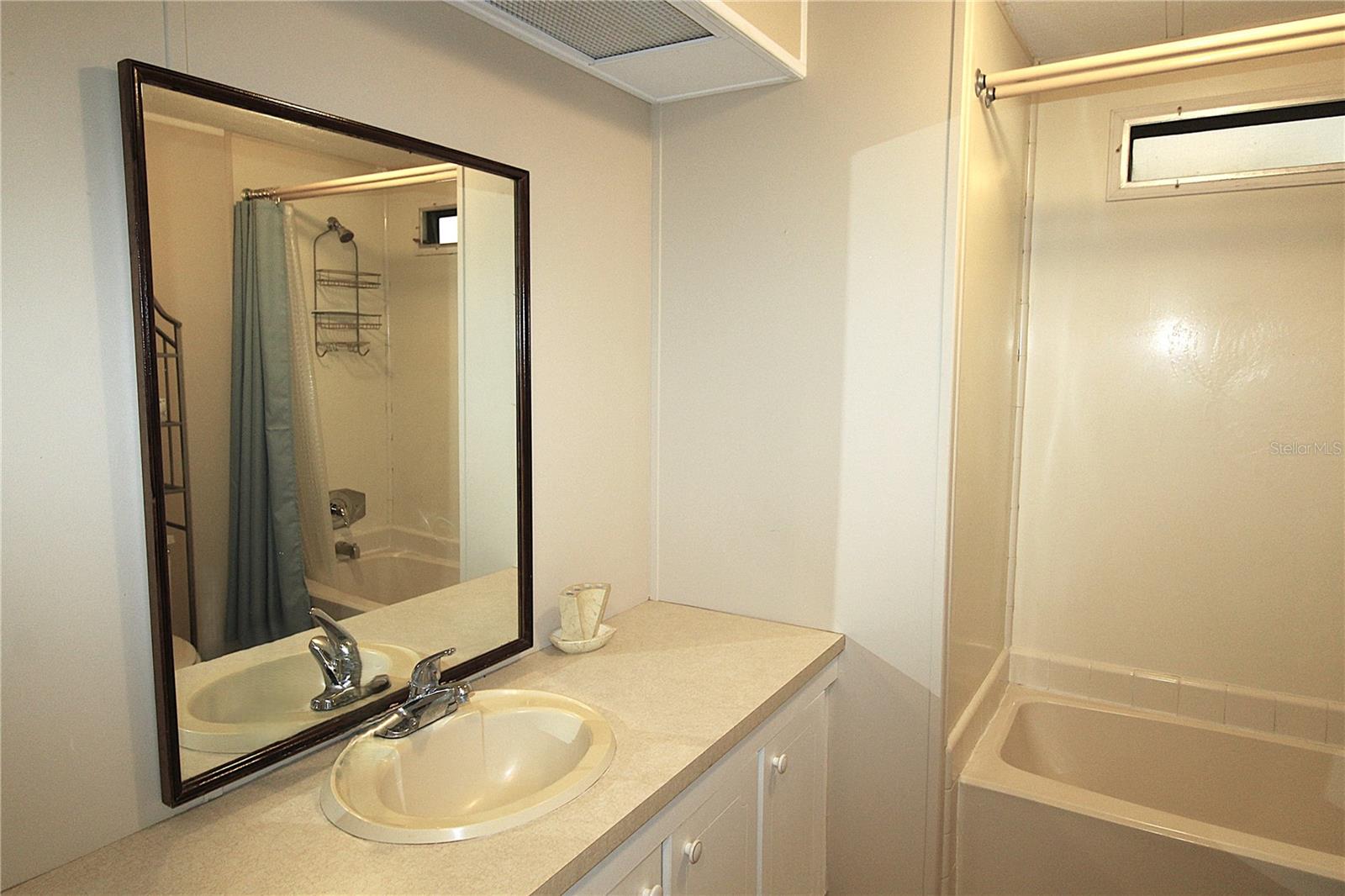 Image 15 of 26 For 5580 Stonehaven Lane