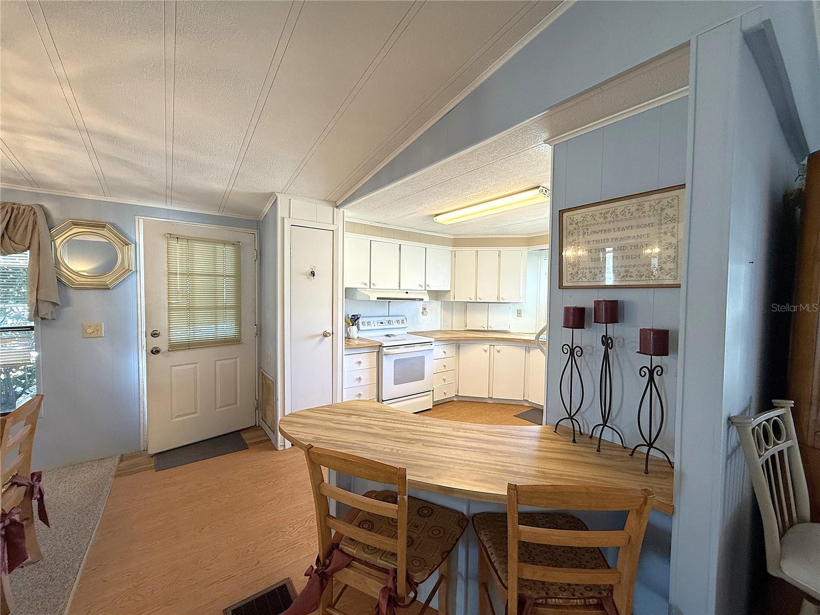 Image 3 of 26 For 5580 Stonehaven Lane