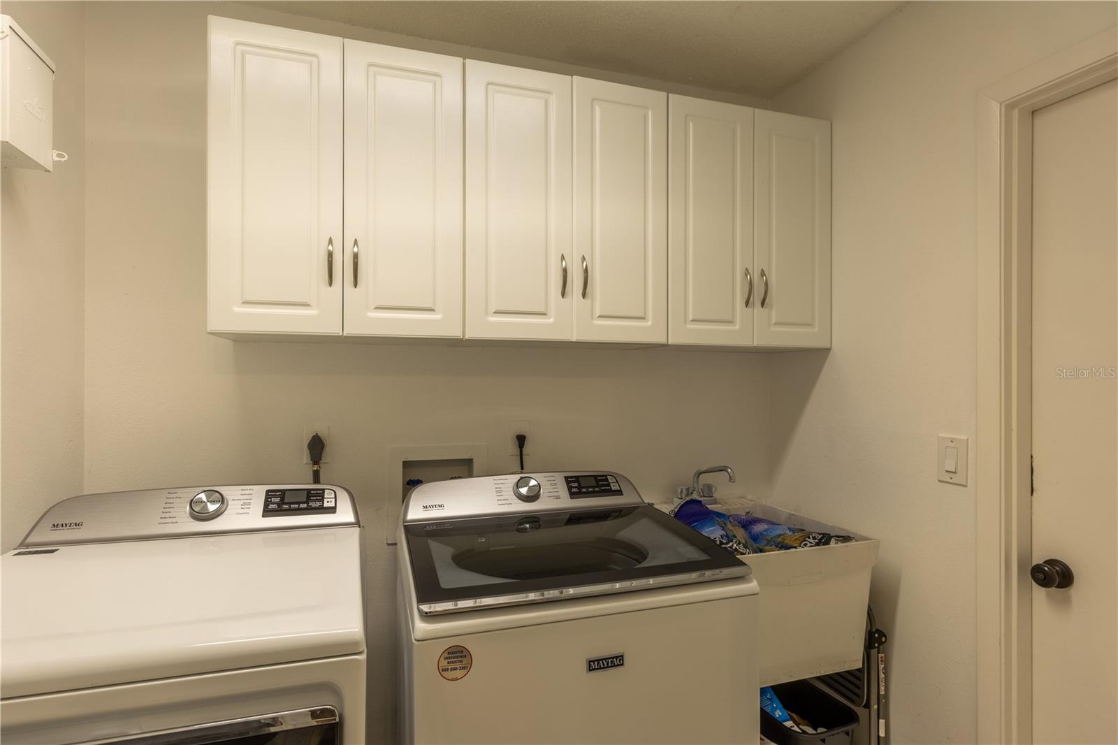 Image 43 of 48 For 8457 Cypress Lake Circle