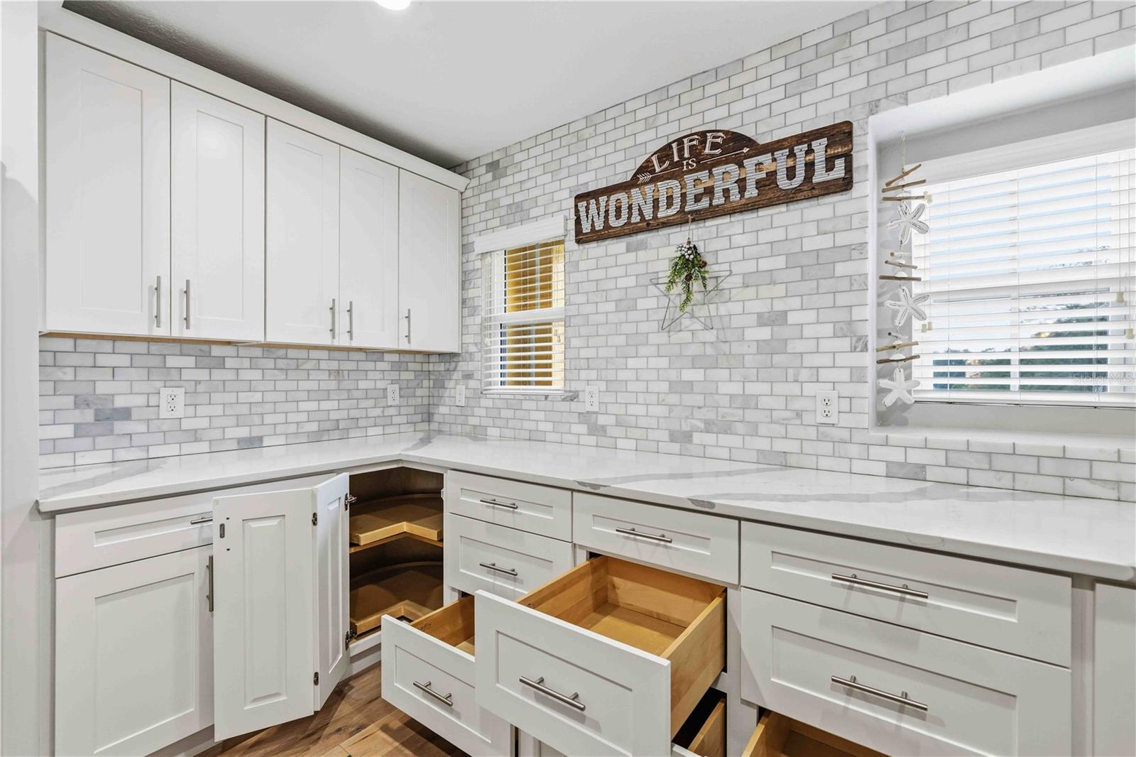 Image 41 of 57 For 9040 White Sage Loop