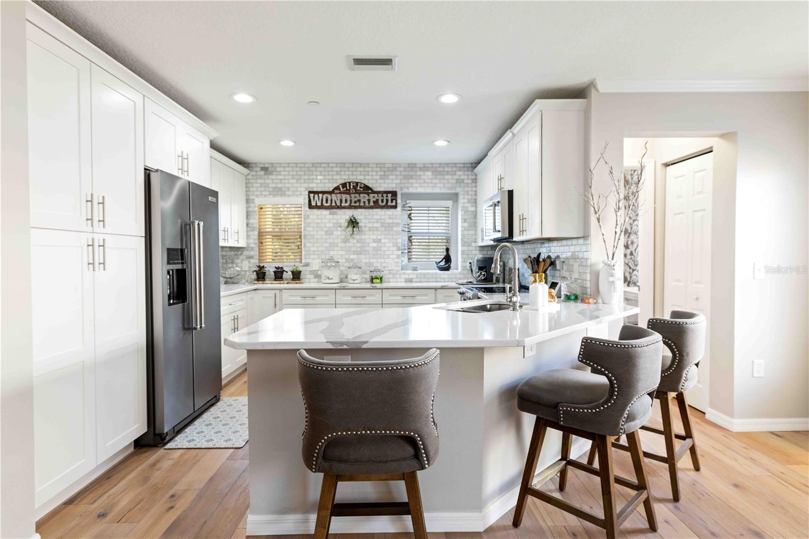 Image 8 of 57 For 9040 White Sage Loop