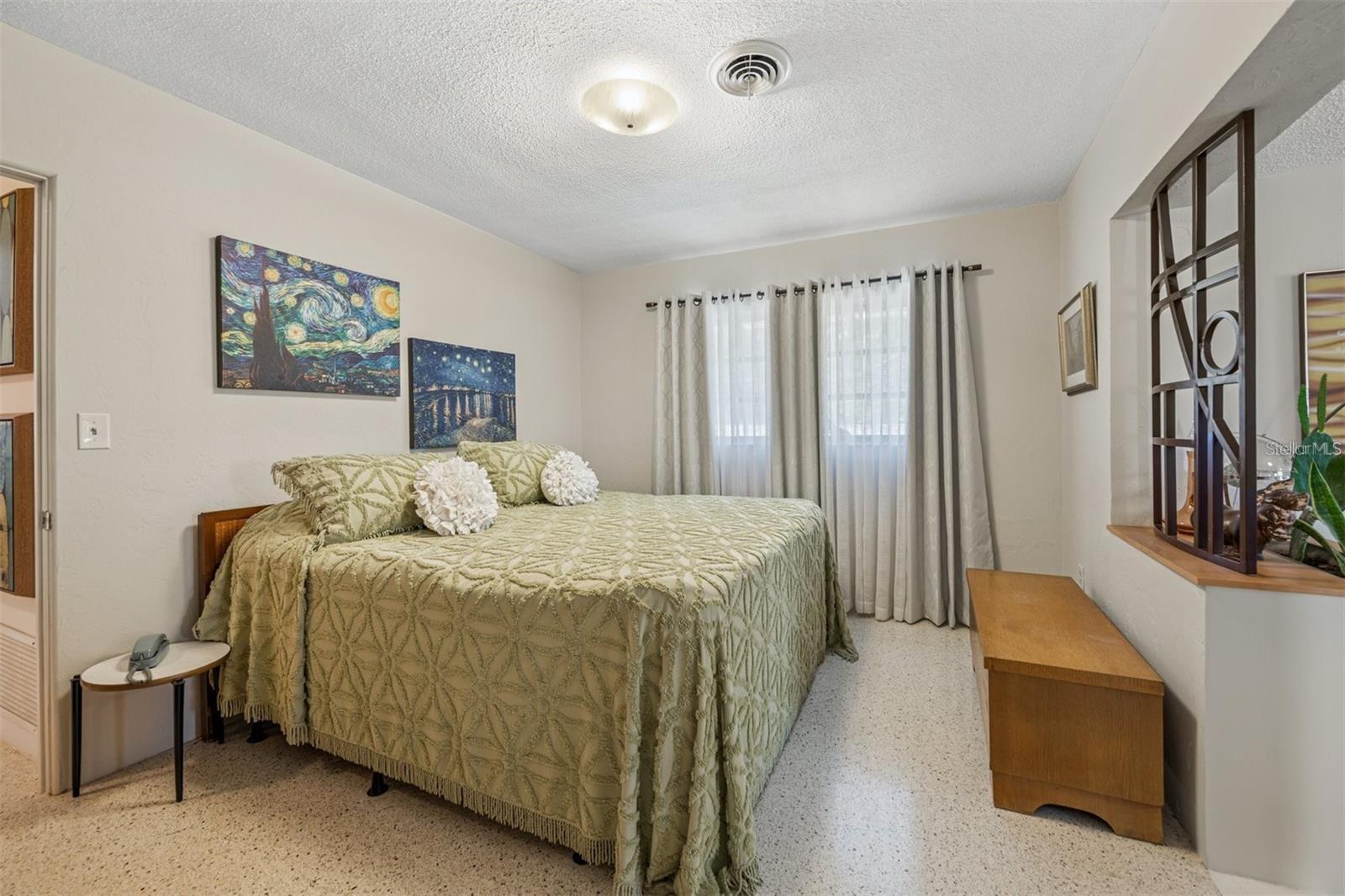 Image 13 of 31 For 1606 4th Street W