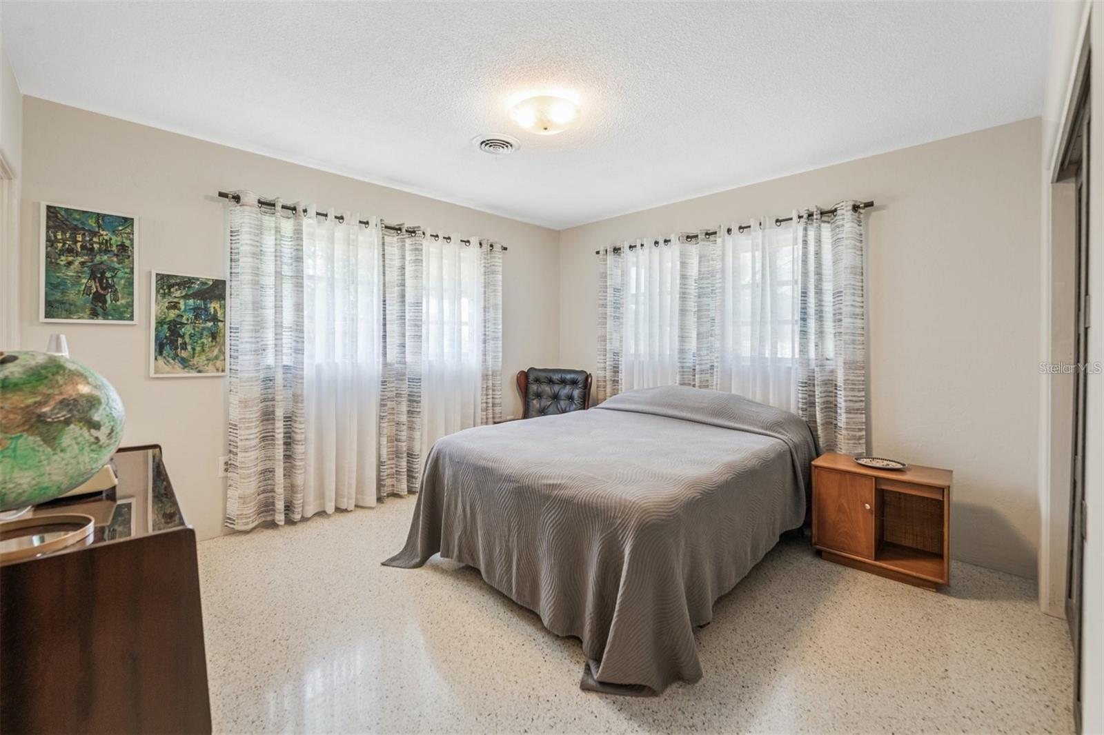 Image 16 of 31 For 1606 4th Street W