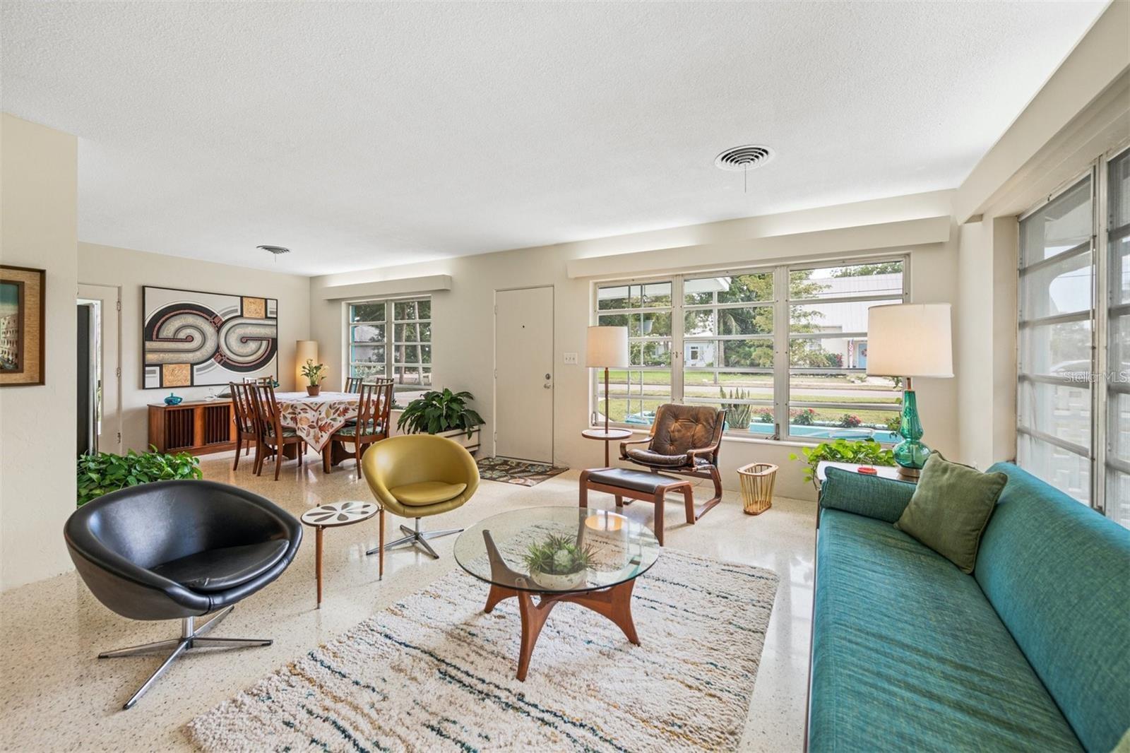 Image 6 of 31 For 1606 4th Street W