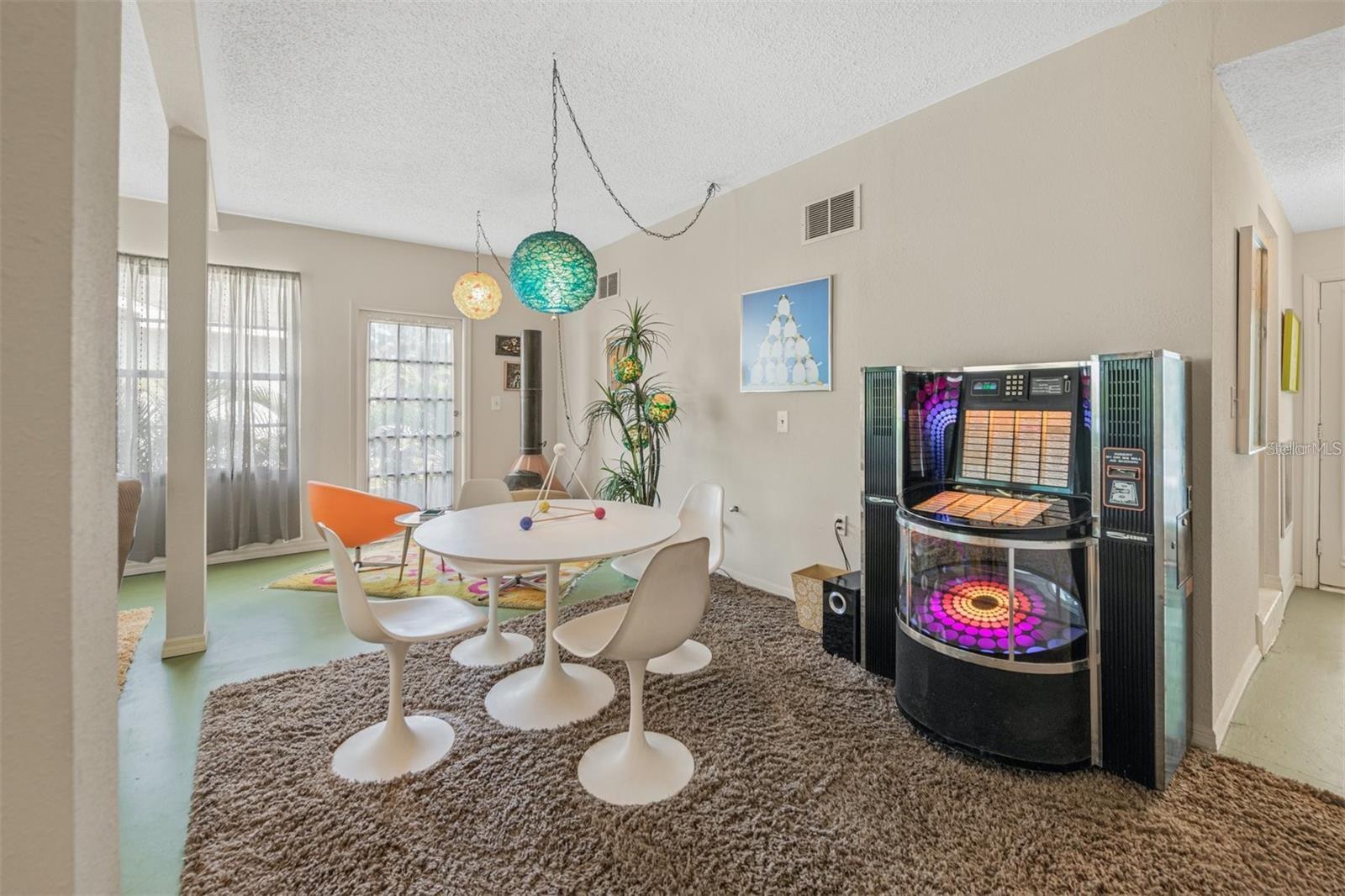 Image 9 of 31 For 1606 4th Street W