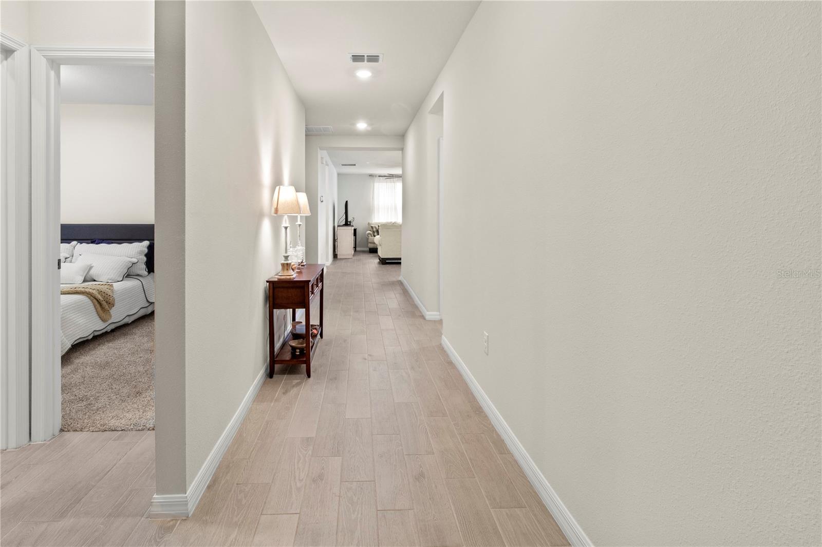 Image 19 of 90 For 10170 Daybreak Glen