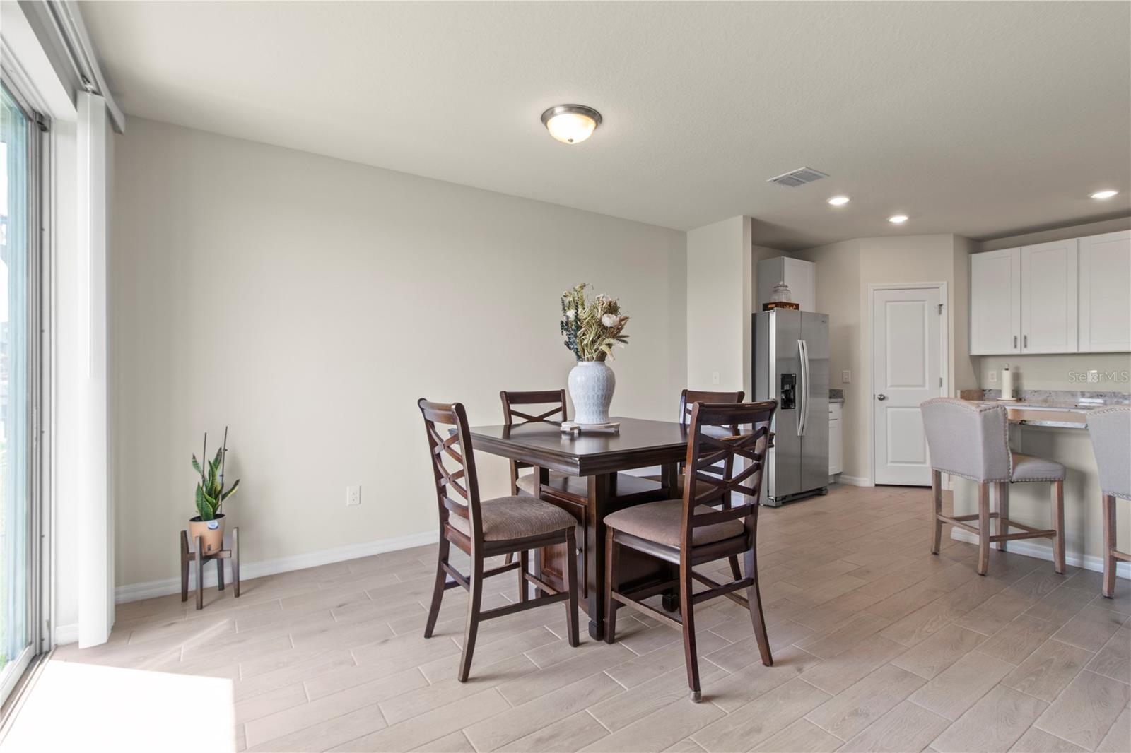 Image 20 of 90 For 10170 Daybreak Glen