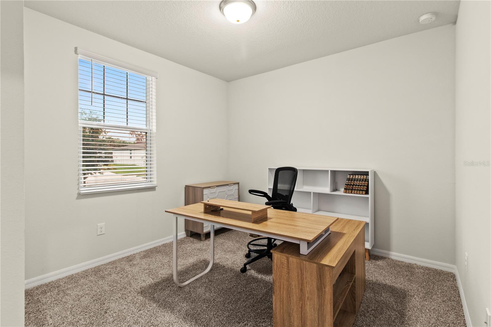 Image 37 of 90 For 10170 Daybreak Glen