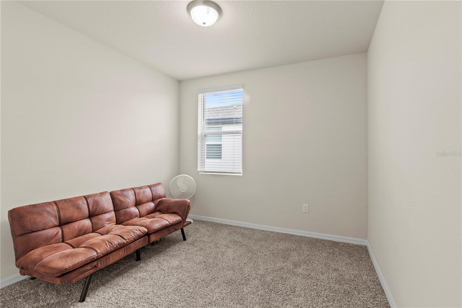 Image 39 of 90 For 10170 Daybreak Glen