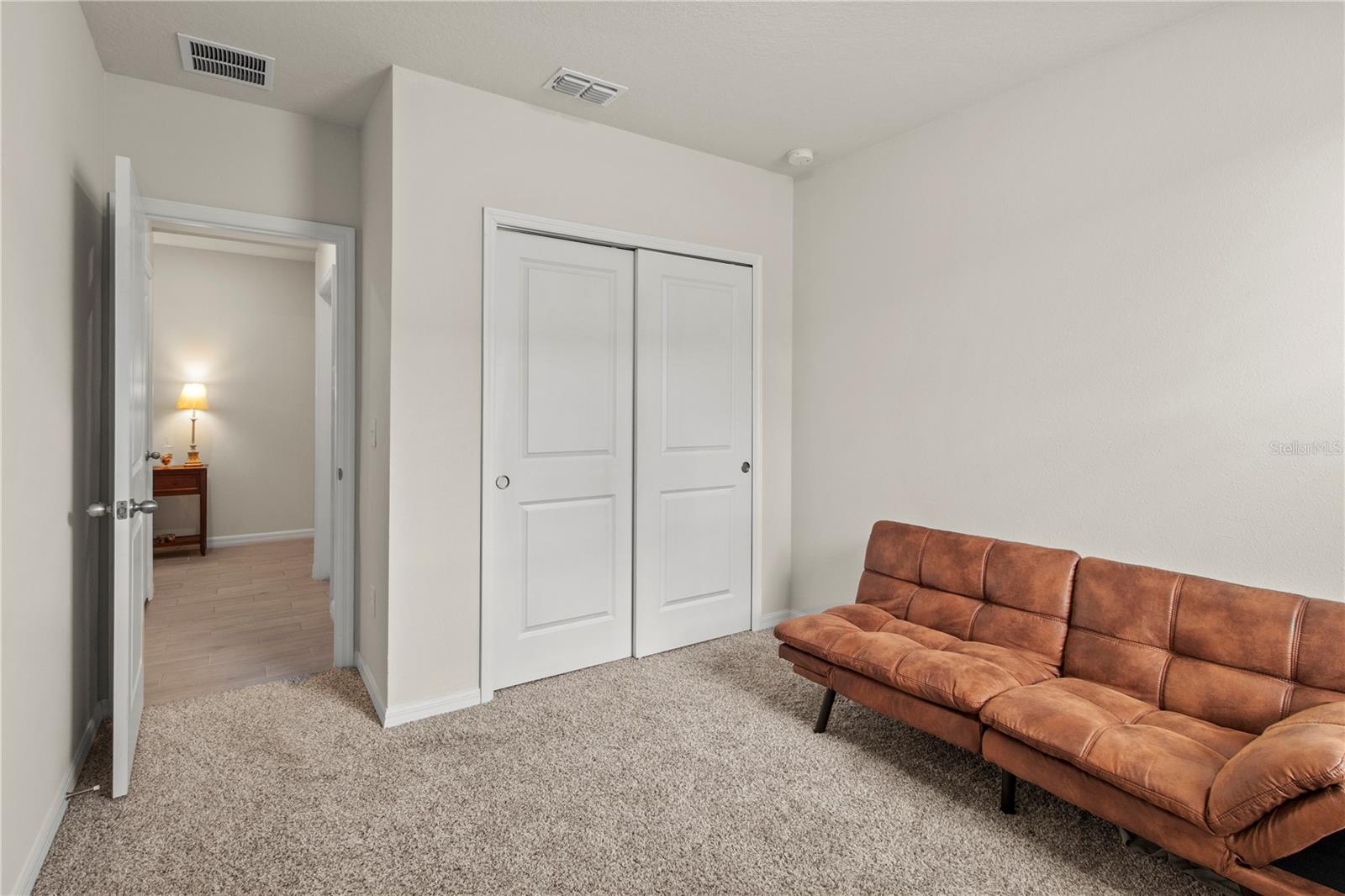 Image 40 of 90 For 10170 Daybreak Glen