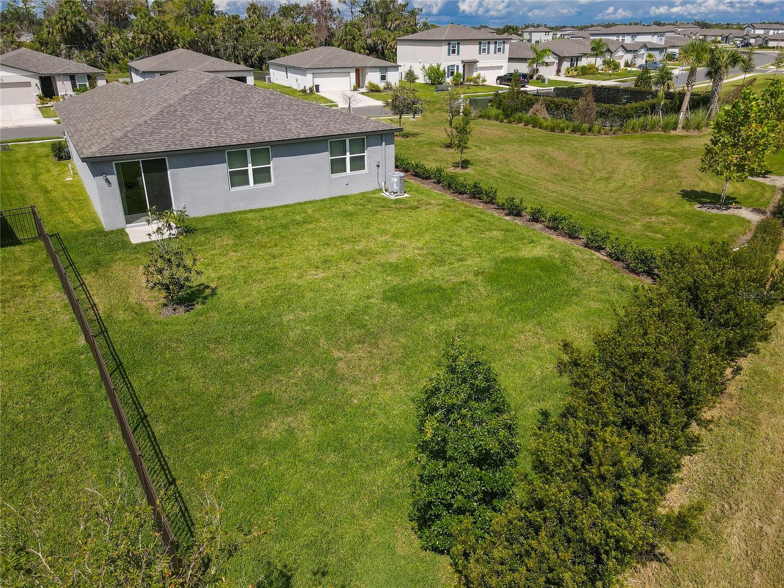 Image 50 of 90 For 10170 Daybreak Glen