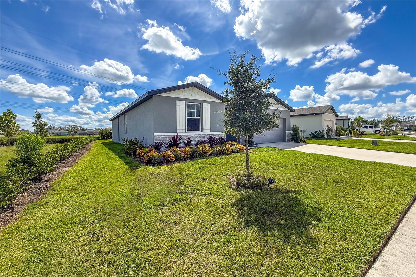 Image 64 of 90 For 10170 Daybreak Glen