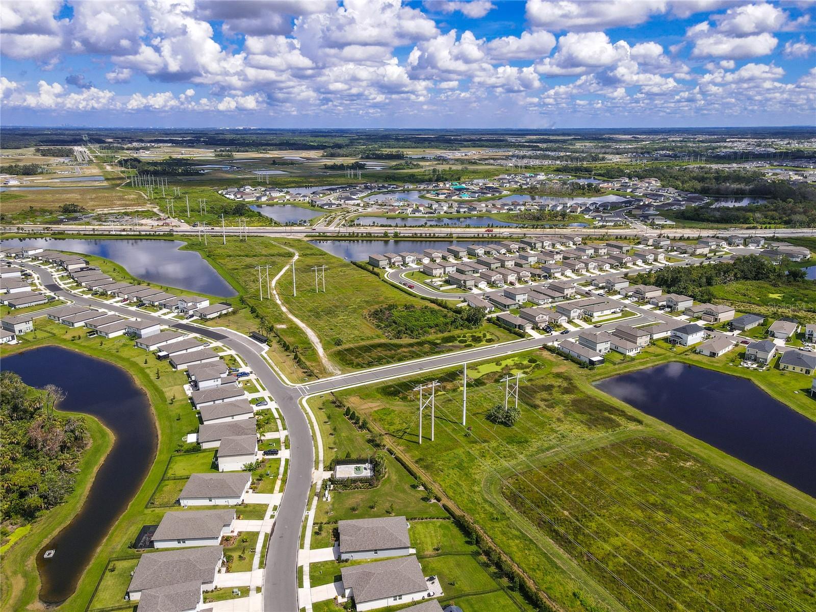 Image 72 of 90 For 10170 Daybreak Glen