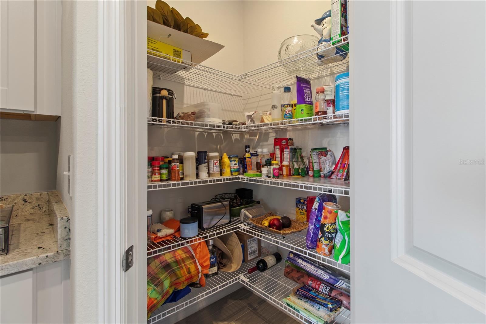 Image 77 of 90 For 10170 Daybreak Glen