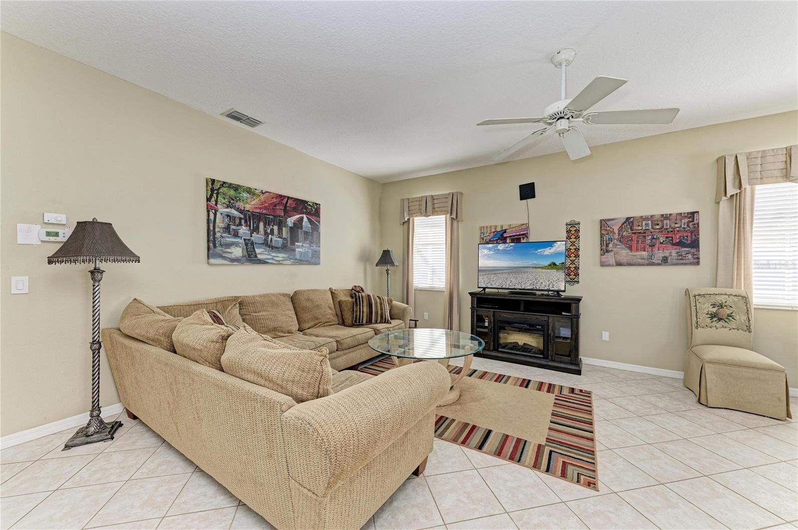 Image 15 of 50 For 7122 42nd Court E