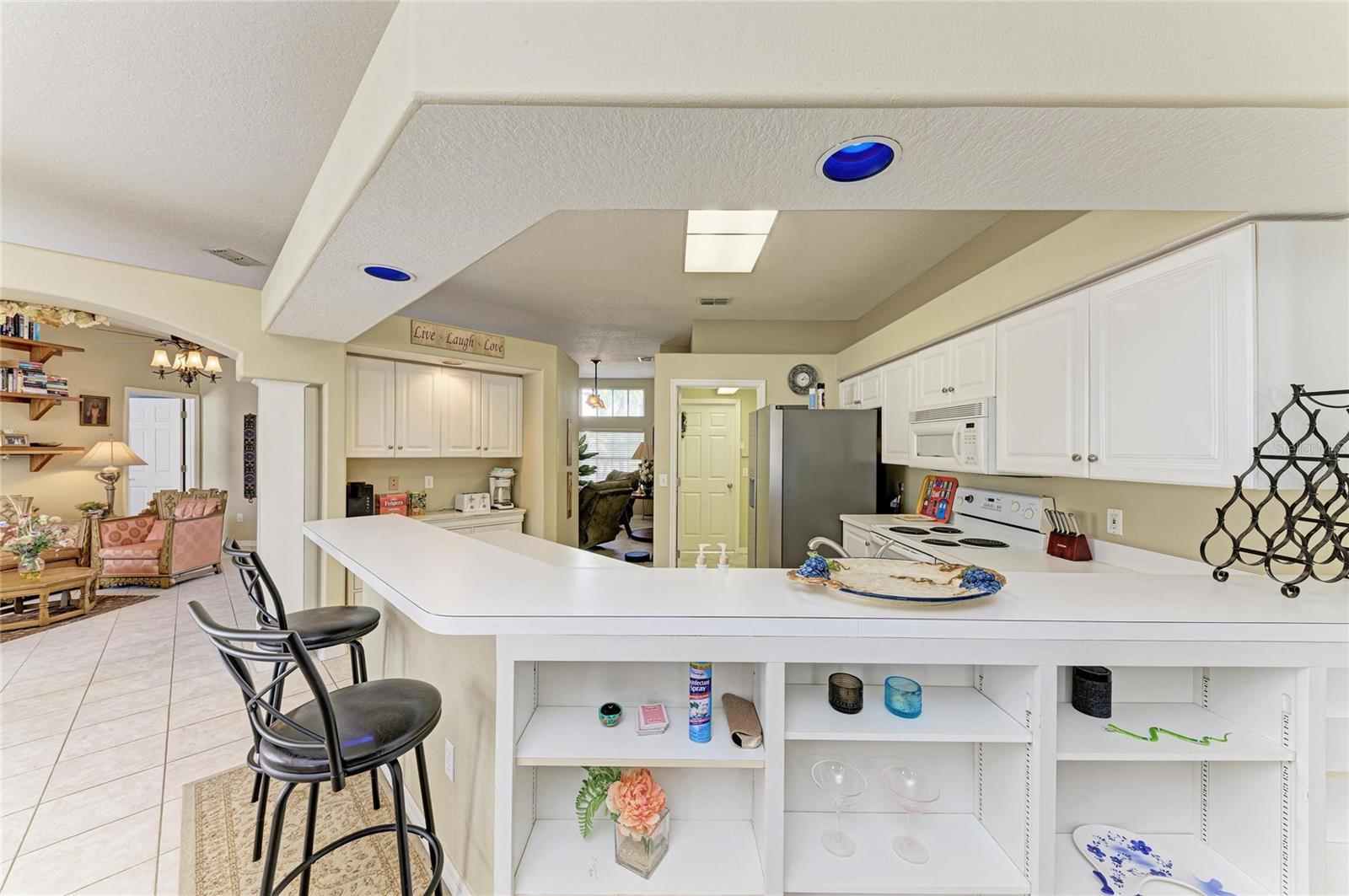 Image 21 of 50 For 7122 42nd Court E